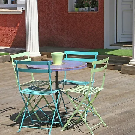 Villa Modern In Roquebrune-sur-argens With Barbecue La Bouverie