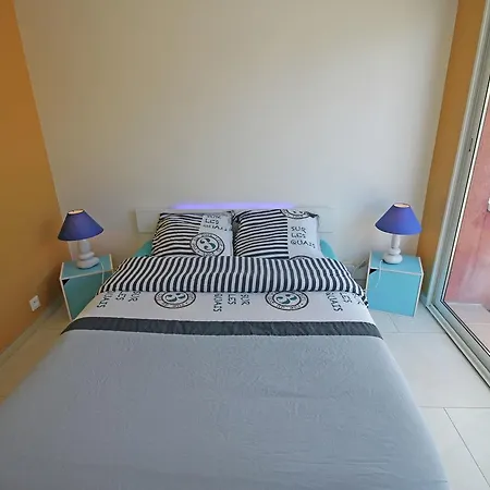 Villa Modern In Roquebrune-sur-argens With Barbecue La Bouverie