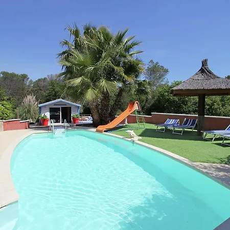 Villa Modern In Roquebrune-sur-argens With Barbecue La Bouverie